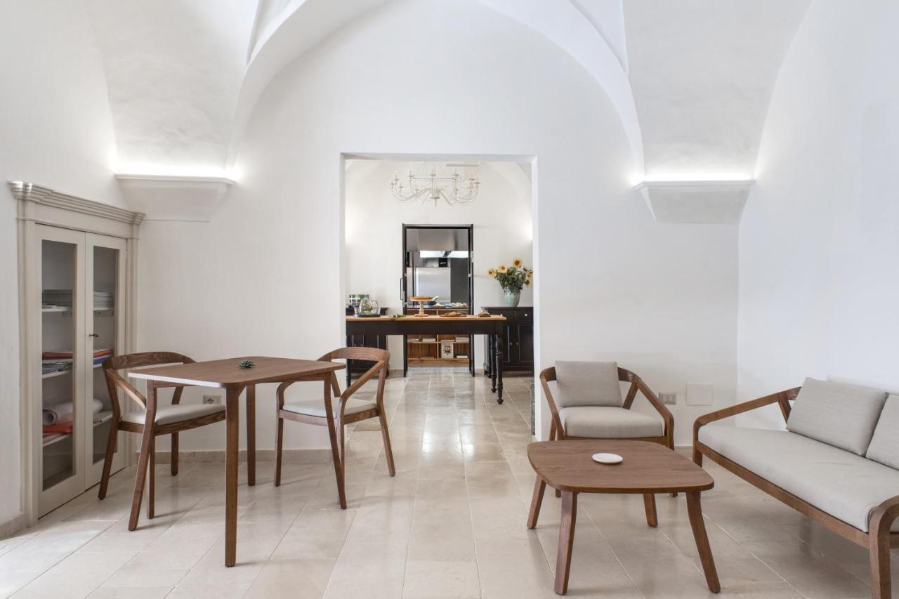Palazzo Frangipane Bed & Breakfast Salve Exterior photo