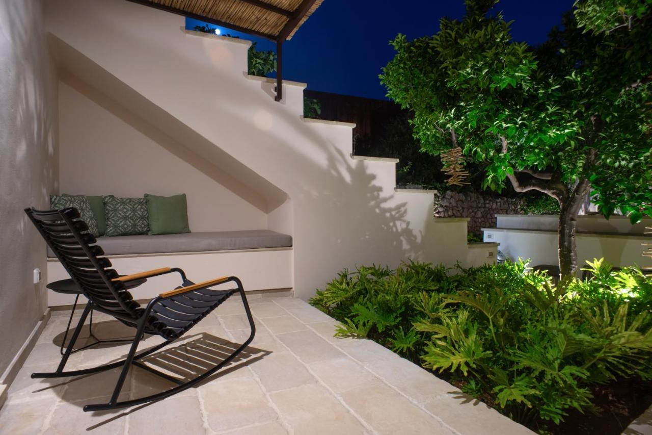 Palazzo Frangipane Bed & Breakfast Salve Exterior photo