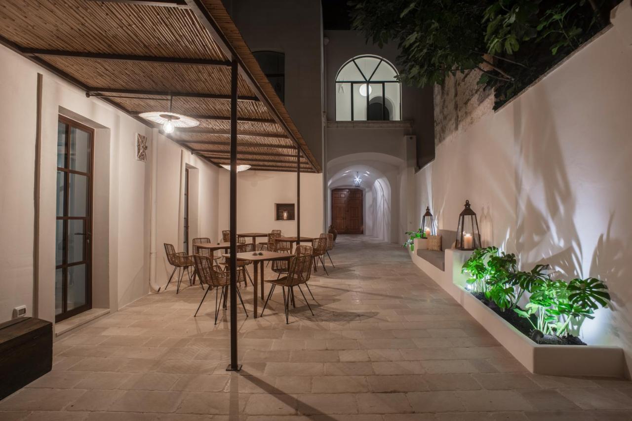 Palazzo Frangipane Bed & Breakfast Salve Exterior photo