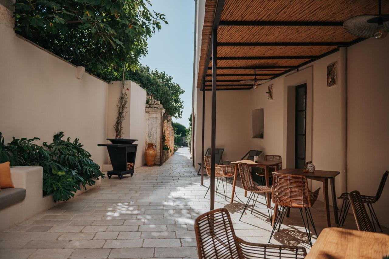 Palazzo Frangipane Bed & Breakfast Salve Exterior photo