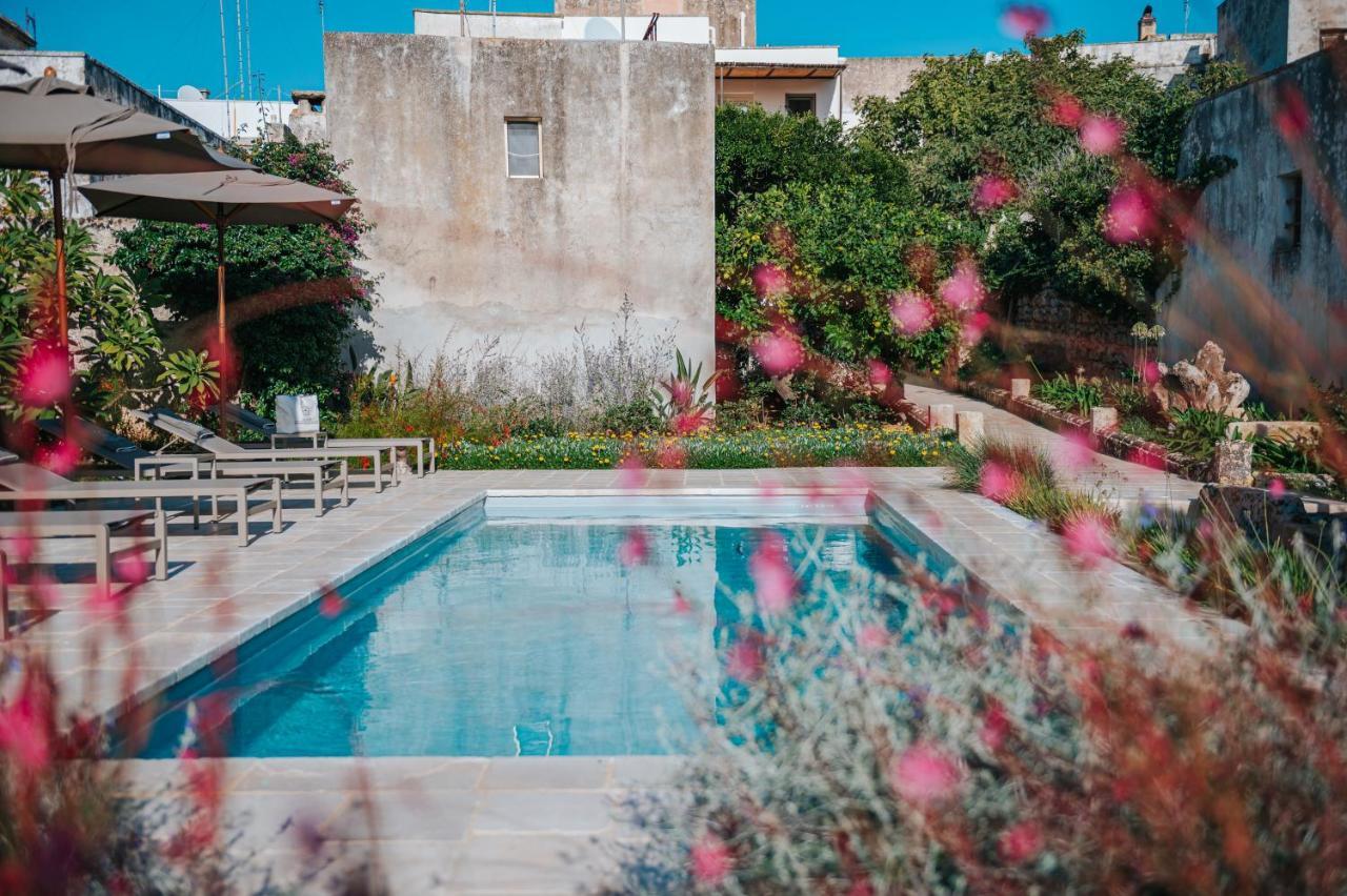 Palazzo Frangipane Bed & Breakfast Salve Exterior photo